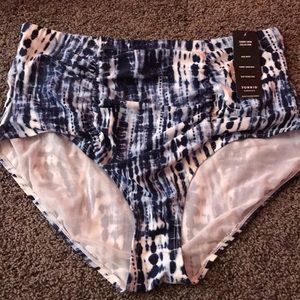 Blue tye dye torrid swim bottoms!